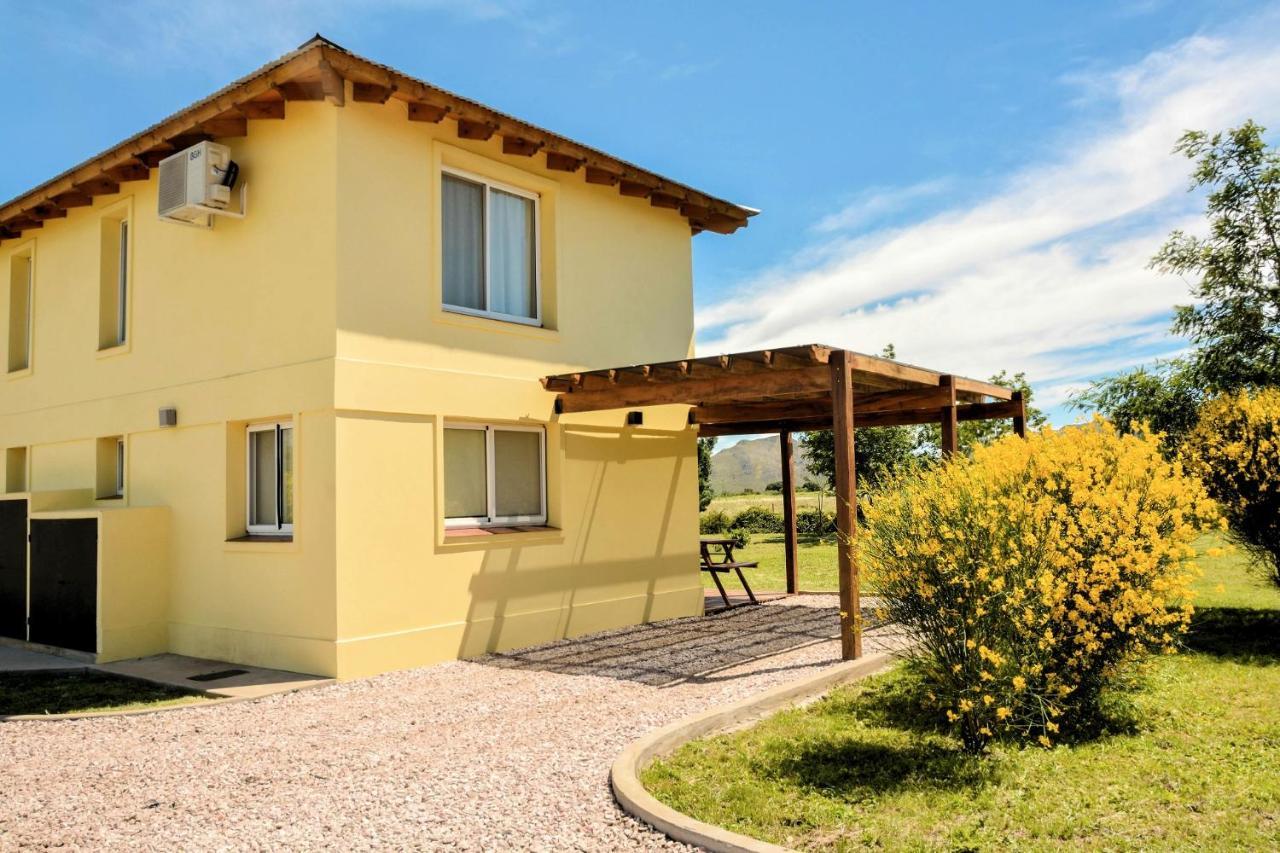 Cabanas De Las Pinturas Sierra de la Ventana Exterior photo